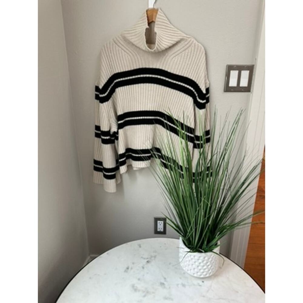 H&M - Striped Mockneck Sweater - Women's Large - Fall Outfit